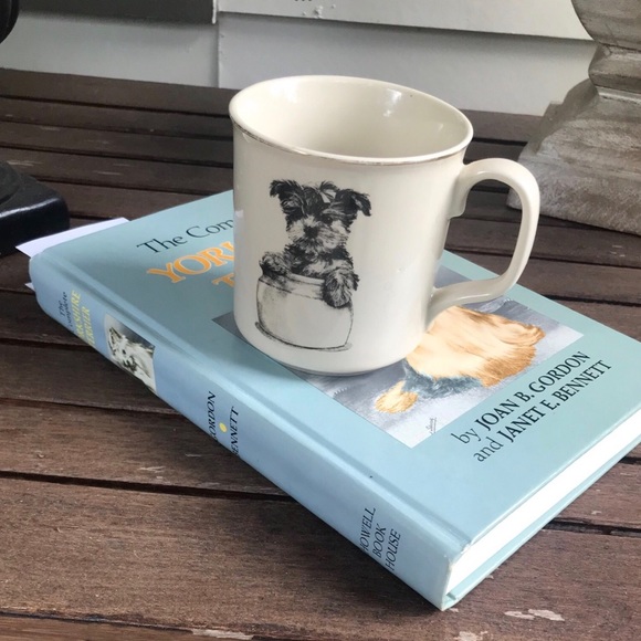 Yorkshire Terrier Vintage Book & teacup - Picture 6 of 13